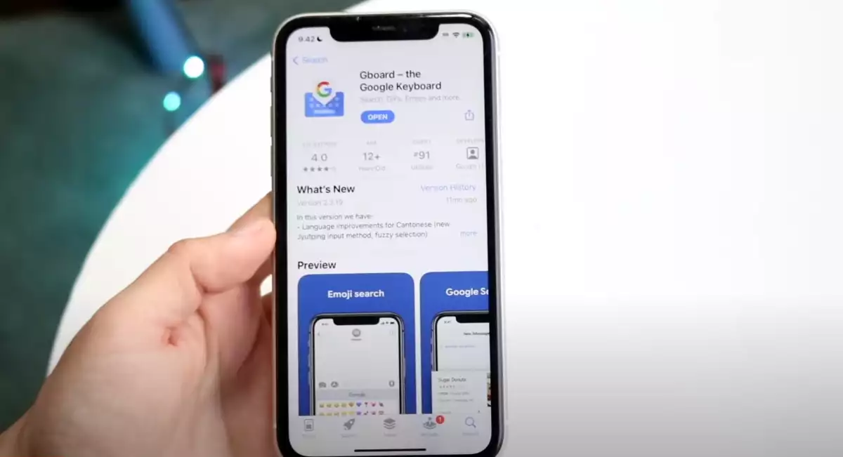 Change Keyboard Background on iPhone