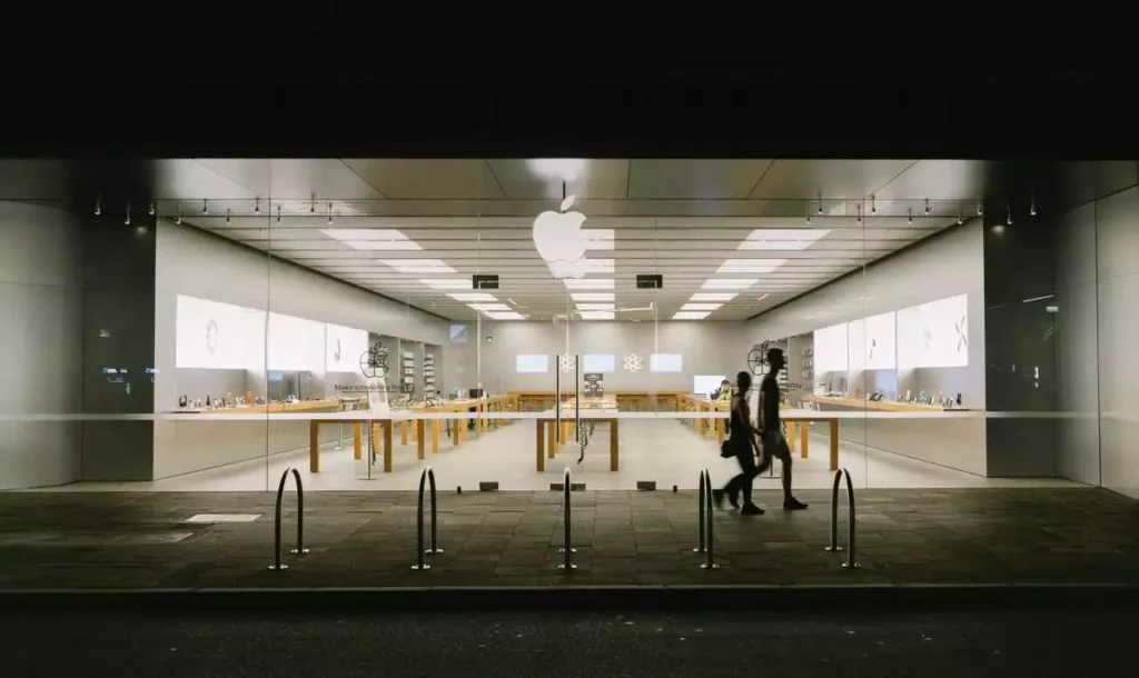 apple store front